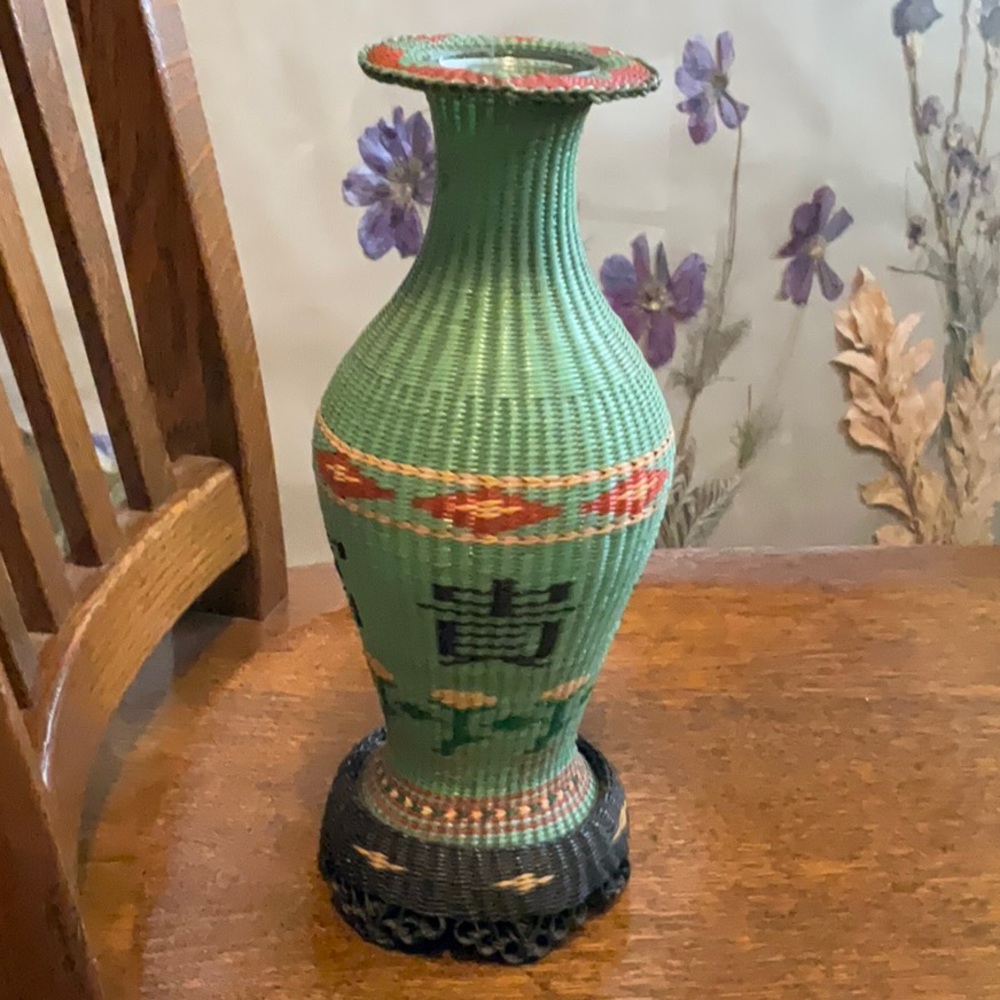 Chinese Scoubidou Vase